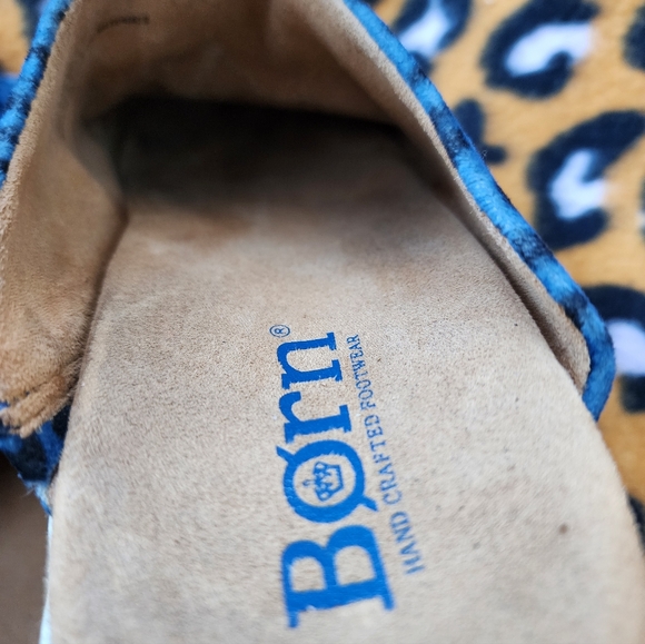 Born Zen Blue Cheetah Print Slides - Picture 7 of 7